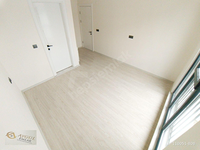 👉AYGÜLDEN BURHANİYEDE AYRI MUTFAK DOĞALGAZLI EBEVEYN BANYOLU ÖN CEPHE ARA KAT 2+1 SATILIK DAİRE - Görsel 27