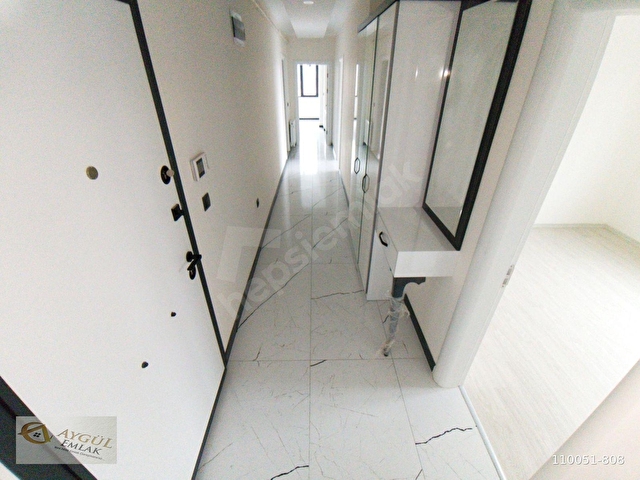 👉AYGÜLDEN BURHANİYEDE AYRI MUTFAK DOĞALGAZLI EBEVEYN BANYOLU ÖN CEPHE ARA KAT 2+1 SATILIK DAİRE - Görsel 25