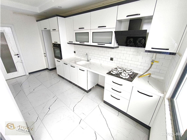 👉AYGÜLDEN BURHANİYEDE AYRI MUTFAK DOĞALGAZLI EBEVEYN BANYOLU ÖN CEPHE ARA KAT 2+1 SATILIK DAİRE - Görsel 5