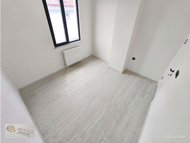👉AYGÜLDEN BURHANİYEDE AYRI MUTFAK DOĞALGAZLI EBEVEYN BANYOLU ÖN CEPHE ARA KAT 2+1 SATILIK DAİRE - Görsel 23