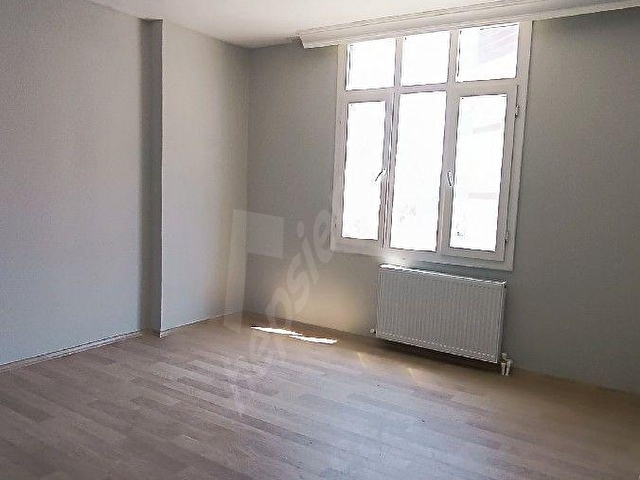 HUZUREVLERİ SEMT PAZARINA YAKIN 3+1 EKSTRALİ KOMBİLİ PARK MANZARALI - Görsel 8