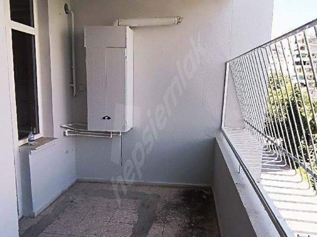 HUZUREVLERİ SEMT PAZARINA YAKIN 3+1 EKSTRALİ KOMBİLİ PARK MANZARALI - Görsel 20