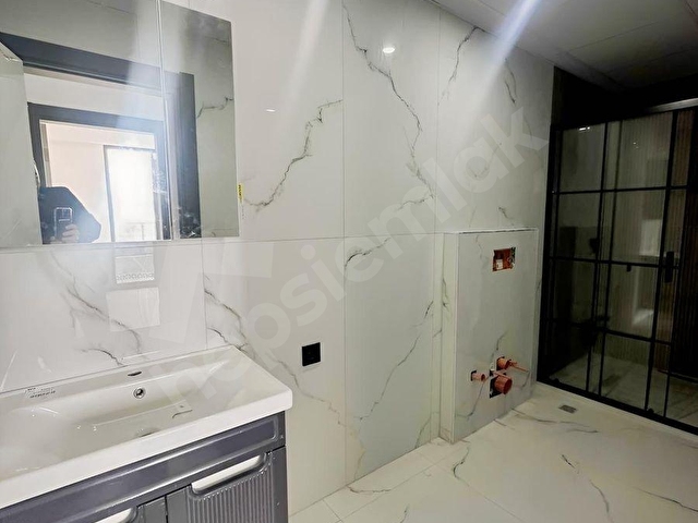 BAŞİSKELE YEŞİLYURT DA SATILIK DAİRE - Görsel 10