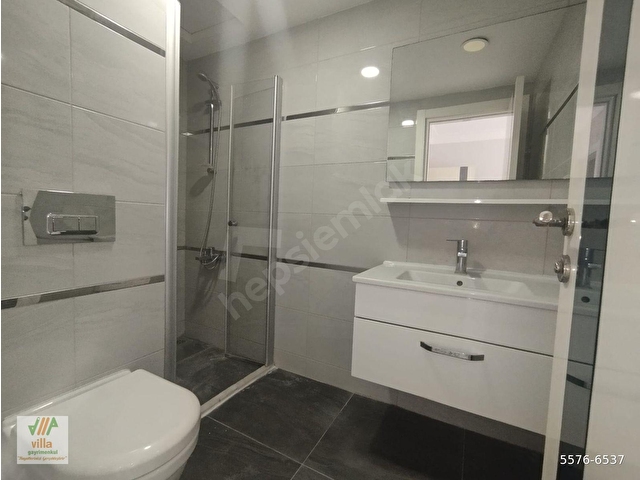 BEYAZEVLERDE SİTEDE KAPALI OTOPARKLI 2+1 EBEVEYN BANYOLU DOĞALGAZLI LÜKS DAİRE - Görsel 9