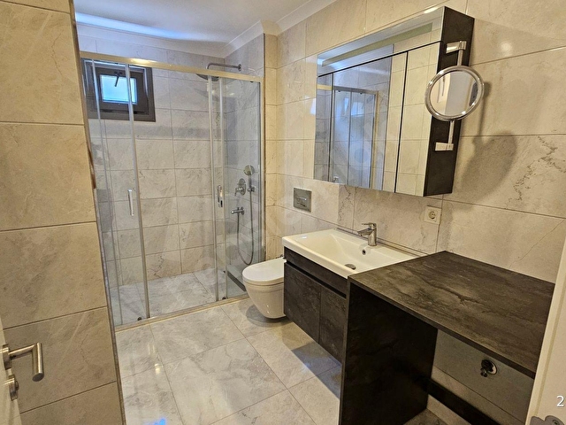 Bağdat caddesi üzerinde 3 yıllık binada 3+1 işyeri - Görsel 11