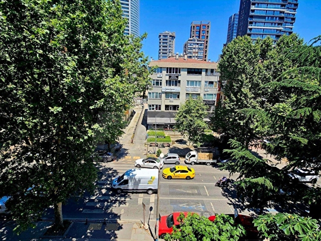 Bağdat caddesi üzerinde 3 yıllık binada 3+1 işyeri - Görsel 6