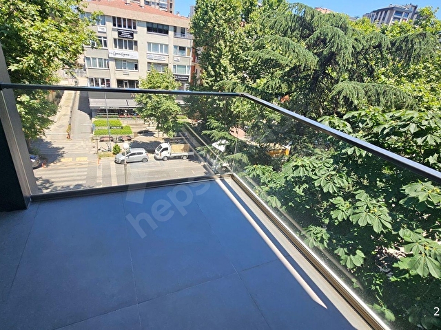 Bağdat caddesi üzerinde 3 yıllık binada 3+1 işyeri - Görsel 4