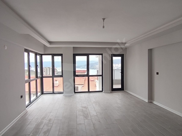 DOĞANTEKİNDEN HİSARDA SİTEİÇİ KÖŞE 3 CEPHELİ 3+1 SATILIK DAİRE
