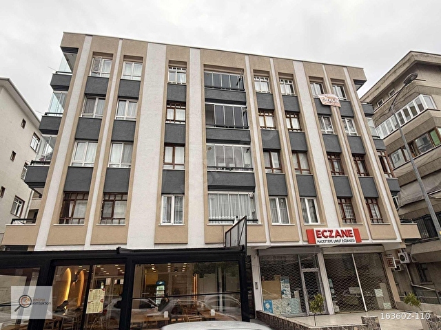ONLİNE EMLAKTAN BAŞŞEHİR SK HASTANE METRO YAKINI ASANSÖRLÜ 2+1