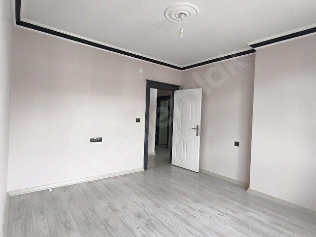 ERCİŞTE KIŞLA MAHALLESİNDE KİRALIK 2+1 DAİRE - Görsel 20