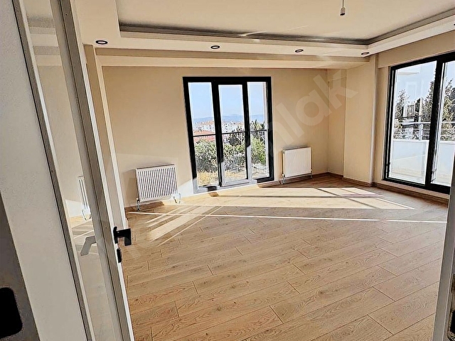 VEZİROĞLU GAYRİMENKULDEN 2+1 MÜKEMMEL KONUMDA DAİRE - Görsel 9