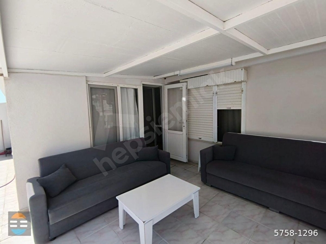 Sarımsaklı’da Deniz Manzaralı Geniş Teraslı 2+1 Kiralık Yazlık - Görsel 4