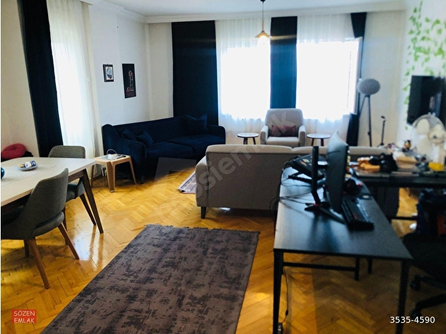 GOP VEDAT DOLAKAY CADDESİ 2. KAT, 2+1 110.M2 YAPILI ŞIK DAİRE