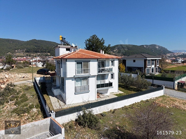 AKÇAOVA DA VİLLAR BÖLGESİNDE SATILIK EŞYALI ÇİFT DAİRELİ MÜSTAKİL BİNA - Görsel 2