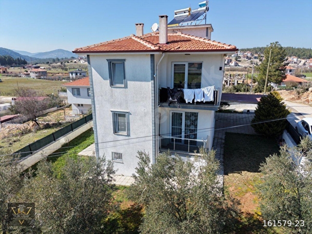 AKÇAOVA DA VİLLAR BÖLGESİNDE SATILIK EŞYALI ÇİFT DAİRELİ MÜSTAKİL BİNA - Görsel 5