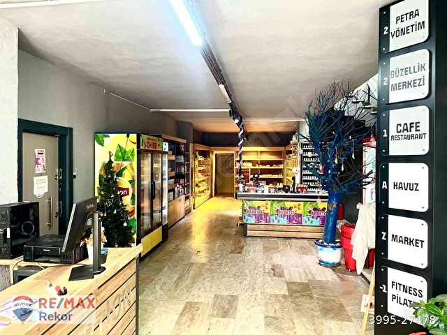 ÇEKMEKÖY TAŞDELEN MEGAKENT SITESINDE 150 M2 KILERLI 3+1 SATILIK - Görsel 3