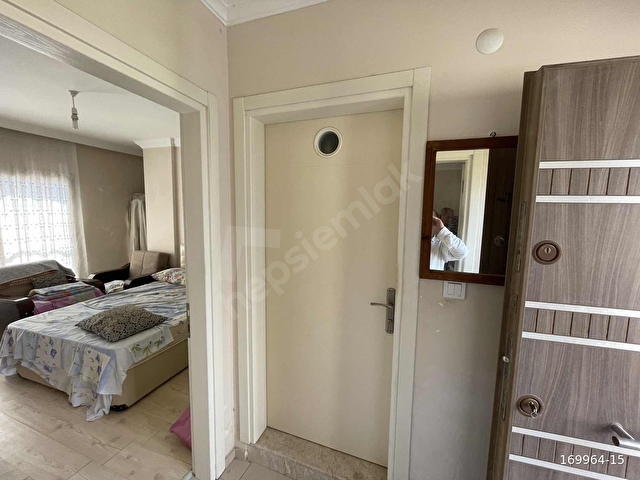 ÇANDARLIDA DENİZE 5 DAKİKA FUL EŞYALI AZ KULLANILMIŞ DAİRE - Görsel 24