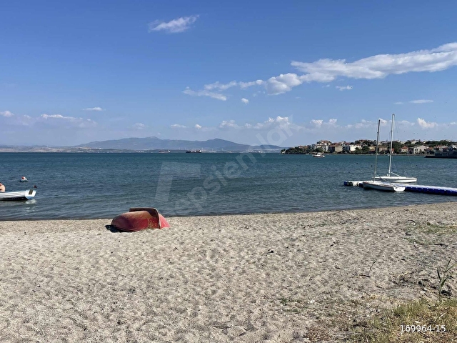 ÇANDARLIDA DENİZE 5 DAKİKA FUL EŞYALI AZ KULLANILMIŞ DAİRE - Görsel 4