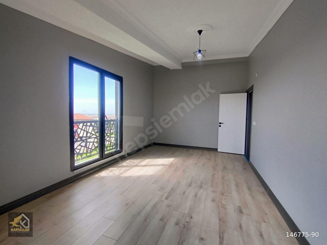 YENİÇİFTLİKTE 310 M² BAHÇELİ 6+1 BÜYÜK MÜSTAKİL KARTALLARDAN. - Görsel 29
