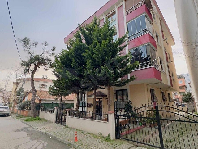 KARTAL YALI MHDE KULLANIŞLI KAT MÜLKİYETLİ SATILIK 3+1 DAİRE