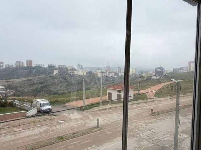 BANDIRMA VOLKAN EMLAKTAN ÇINARLI MH.NDE CADDE ÜZERİNDE KİRALIK 3+1 DAİRE - Görsel 10