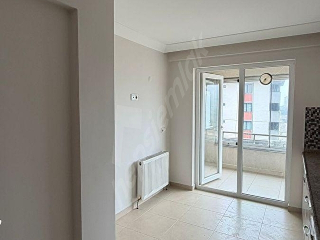 BANDIRMA VOLKAN EMLAKTAN ÇINARLI MH.NDE CADDE ÜZERİNDE KİRALIK 3+1 DAİRE - Görsel 7