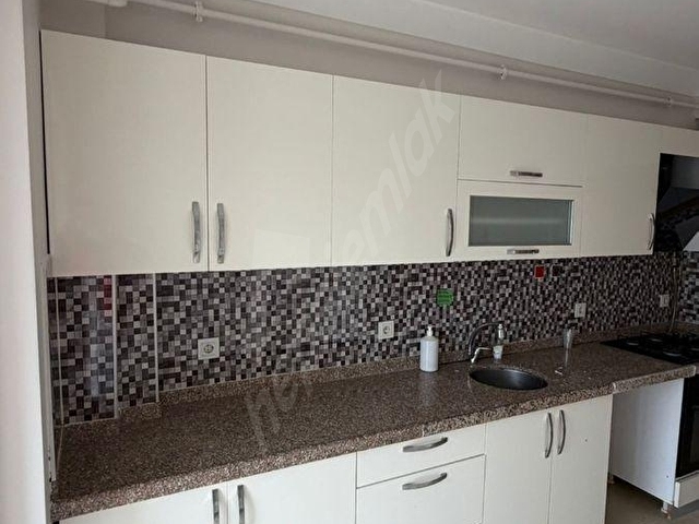 BANDIRMA VOLKAN EMLAKTAN ÇINARLI MH.NDE CADDE ÜZERİNDE KİRALIK 3+1 DAİRE - Görsel 6