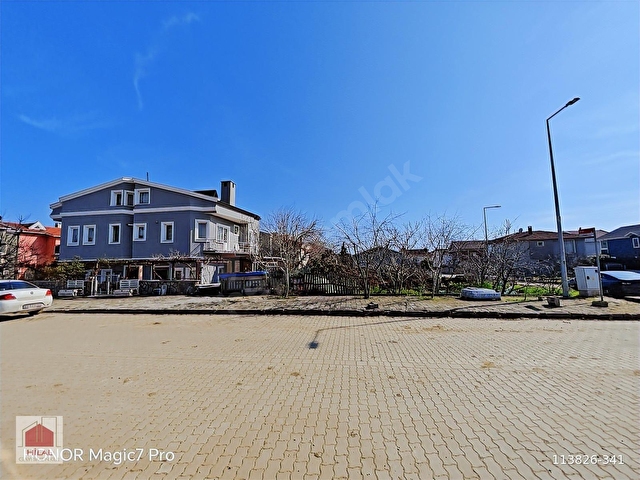 SİLİVRİ KLASSİS MEVKİİNDE SATILIK 320 M2 E5 CEPHELİ VİLLA ARSASI - Görsel 9