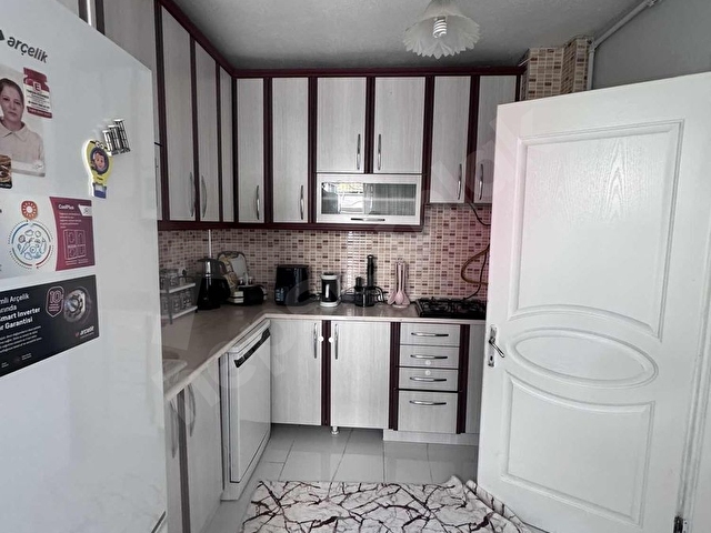 ACİL SATILIK ÇİĞLİ YENİ MAHALLE DE ARAKAT 2+1 KAPILI MUTFAK - Görsel 8