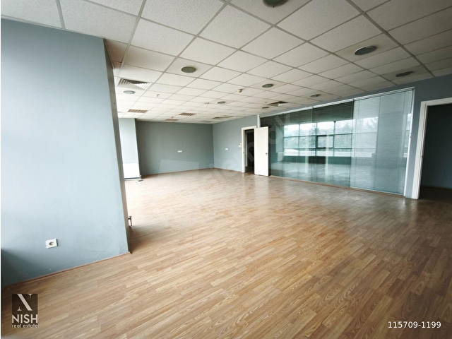 Basın Ekspres Üzerinde Prestijli Plazada 500 M2 Kiralık Ofis - Görsel 11