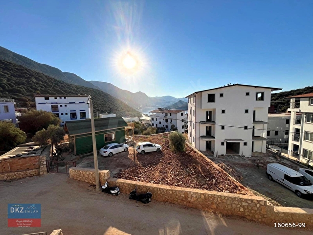 PLAJA 600 METRE MESAFEDE DENİZ MANZARALI 430 M2 ARAZİ VE BUGALOV - Görsel 18