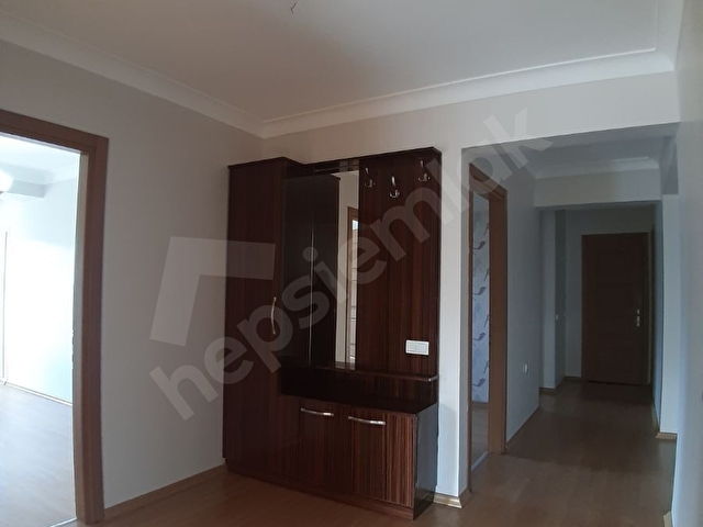 BORNOVA YEŞİLOVADA SİTE İÇERİSİNDE 3+1 FERAH DAİRE - Görsel 12