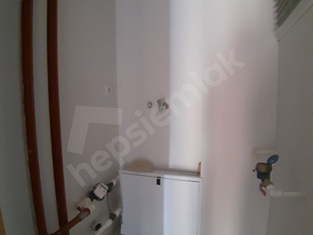 BORNOVA YEŞİLOVADA SİTE İÇERİSİNDE 3+1 FERAH DAİRE - Görsel 21