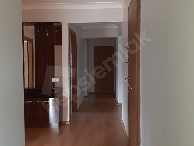 BORNOVA YEŞİLOVADA SİTE İÇERİSİNDE 3+1 FERAH DAİRE - Görsel 14