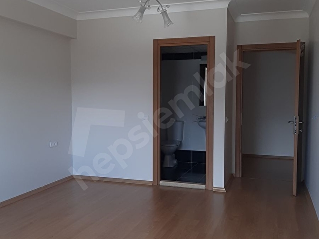 BORNOVA YEŞİLOVADA SİTE İÇERİSİNDE 3+1 FERAH DAİRE - Görsel 24
