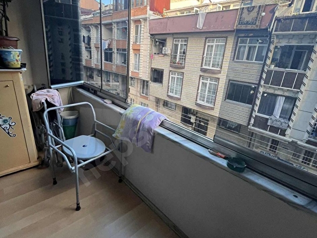 SATILIK 2+1 GÜNEY CEPHE 80m2 METRO YA 2 DK 2.KAT DAİRE - Görsel 4