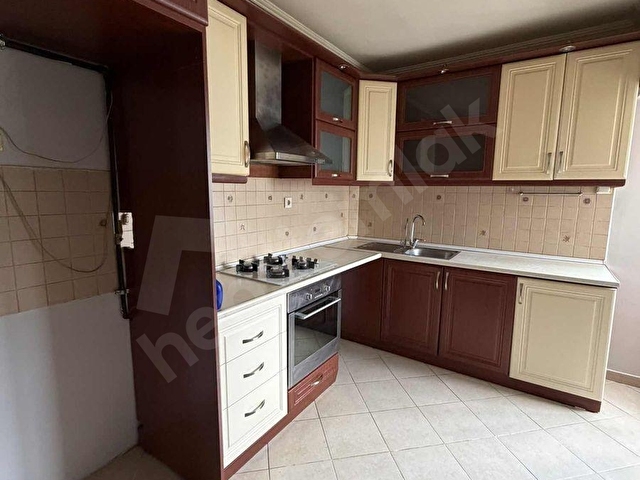POLAT LİVEDAN METRO YAKINI ASANSÖRLÜ YAPILI SATILIK 3+1 DAİRE - Görsel 4