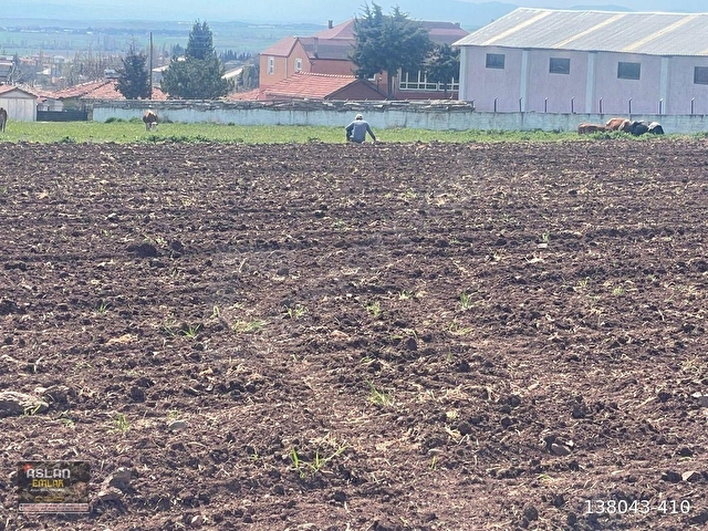 ASLAN EMLAK TAN SATILIK TARLA 6.895 M2 TİCARAET ALANI NA MÜSAİT ELEKTRİK SU ALT YAPI YOLU VAR - Görsel 7