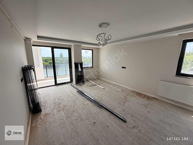 YEŞİLIRMAK MAHALLESİNDE IRMAK MANZARALI FIRSAT 2+1 DAİRE - Görsel 25