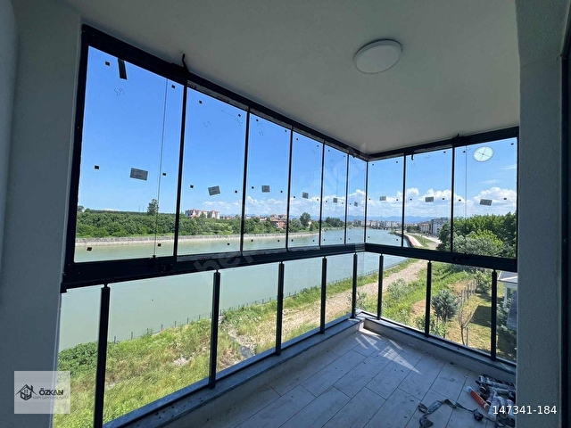 YEŞİLIRMAK MAHALLESİNDE IRMAK MANZARALI FIRSAT 2+1 DAİRE - Görsel 2