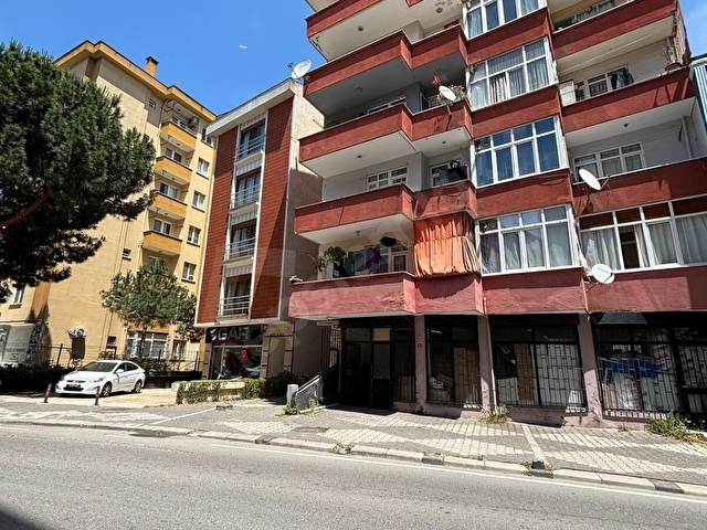 ATAŞEHİR, KÜÇÜKBAKKALKÖY MERKEZ DE YATIRIMLIK MESKEN