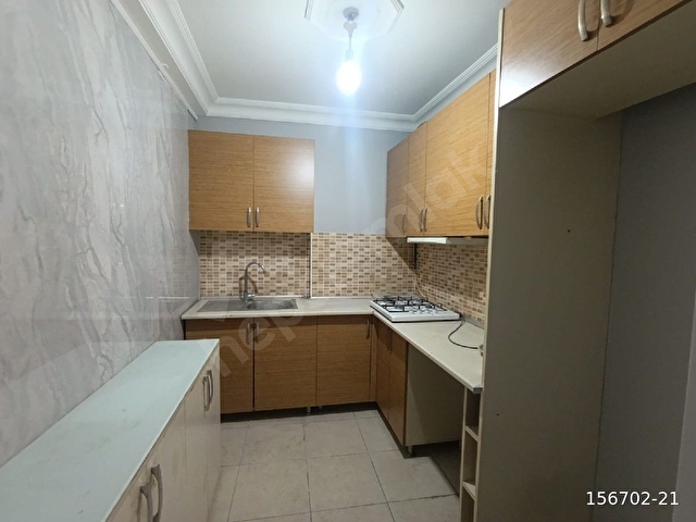 Sultan Selim Caddesi üzerinde kiralık ofis - Görsel 3