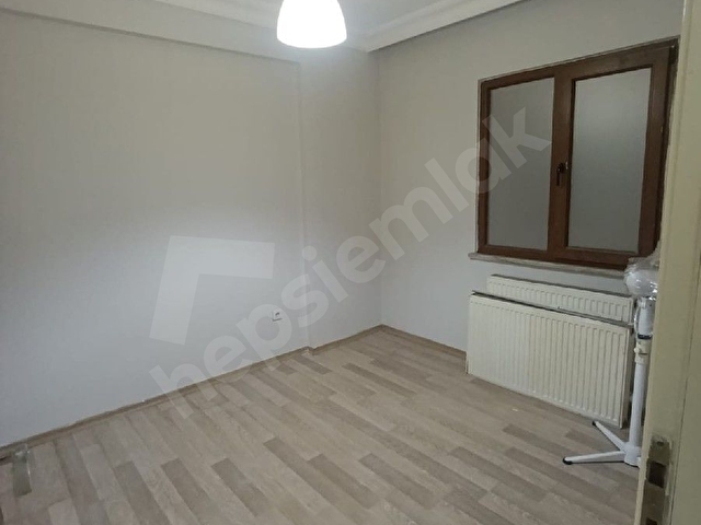 Sultan Selim Caddesi üzerinde kiralık ofis - Görsel 4