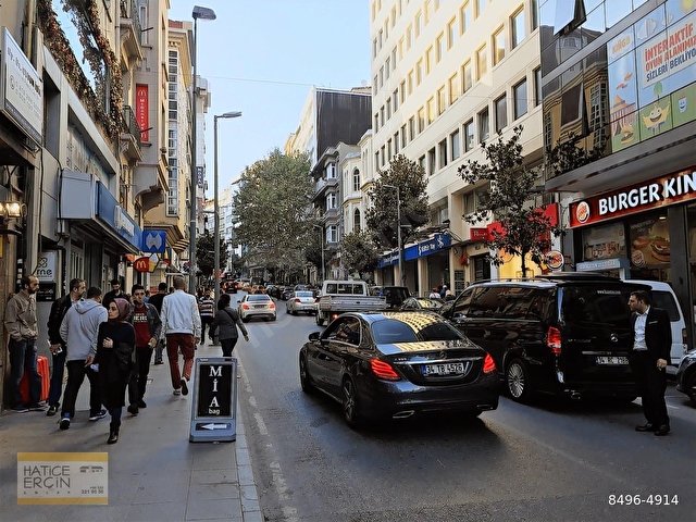 NİŞANTAŞI MERKEZDE RUMELİ CADDESİ TARİHİ BİNADA TERASLI 1+1 - Görsel 20