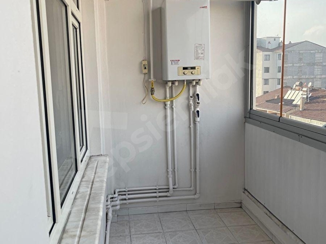 HANIM EMLAKTAN ÜNİVERSİTE MAHALLESİNDE KİRALIK DAİRE - Görsel 4