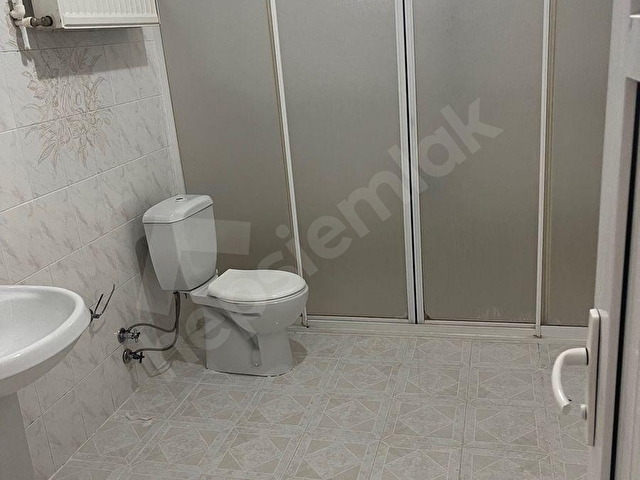 HANIM EMLAKTAN ÜNİVERSİTE MAHALLESİNDE KİRALIK DAİRE - Görsel 10