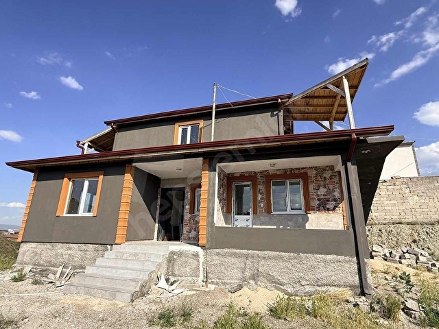 DİALOG ZEN / YEŞİLHİSARDA EŞSİZ MANZARALI SATILIK MÜSTAKİL EV - Görsel 3