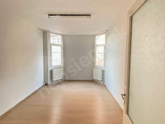 MURAT EMLAKTAN Anıt Mah. Kiralık 140m² 3+1 Müstakil Bahçeli Ev - Görsel 10