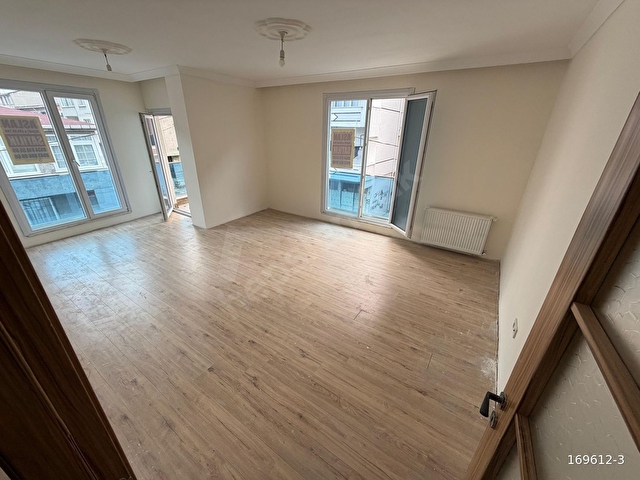 SAMANDIRA OSMANGAZİ MAHALLESİNDE 3+1 GENİŞ ARA KAT DAİRE