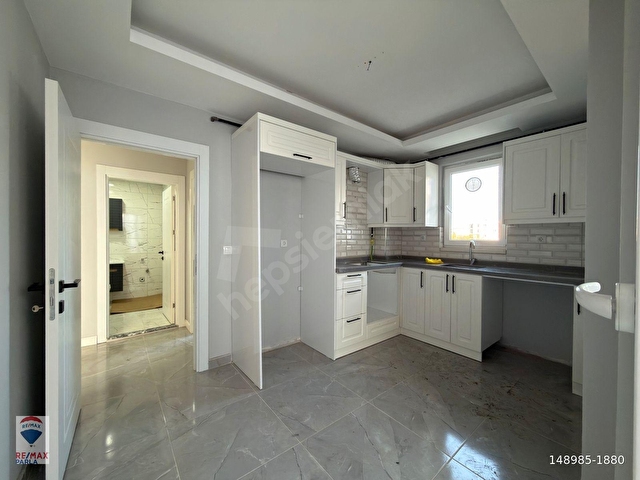 SALON MUTFAK AYRI / TRAMVAYA YAKIN / ÇOK GENİŞ 1+1/ REMAX GÖKHAN - Görsel 13